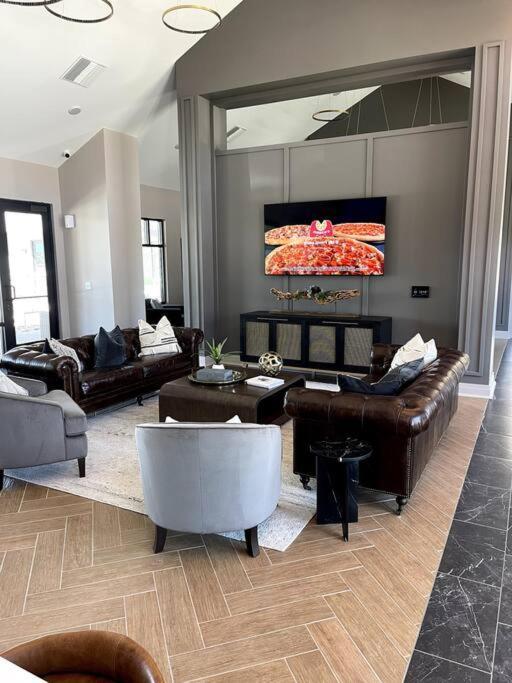 Luxury Apartment Colorado Springs Exterior photo